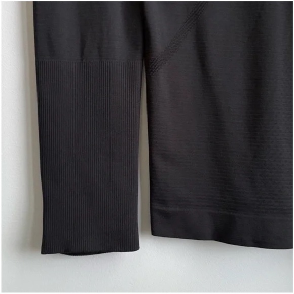 lululemon swiftly long sleeve 2.0 - Picture 3 of 4